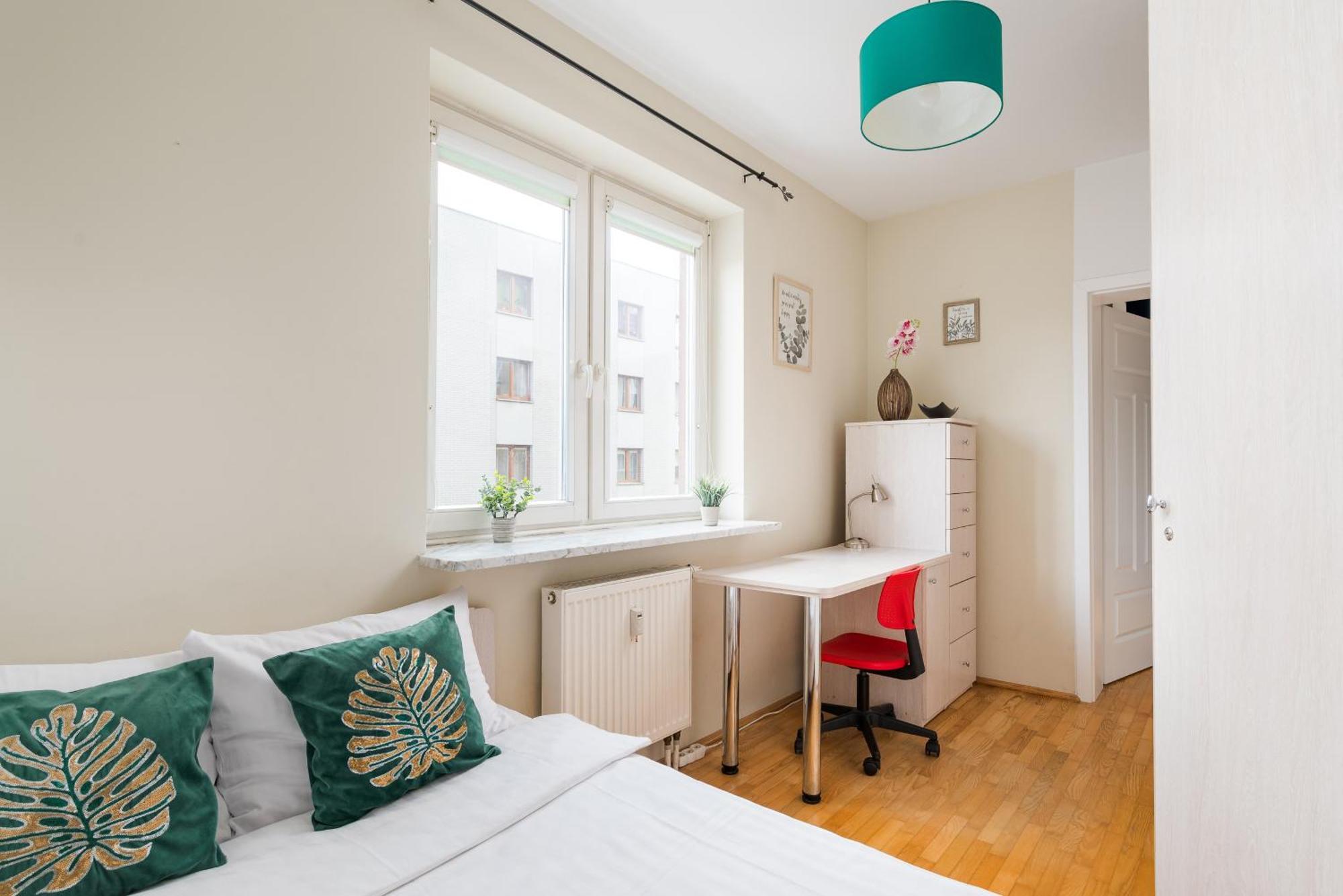 ורשה Metro Mlynow Pleasant Apartament מראה חיצוני תמונה